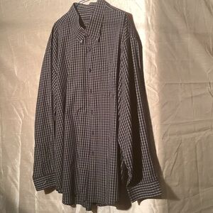 Van Heusen Men's Dark Checkered Shirt